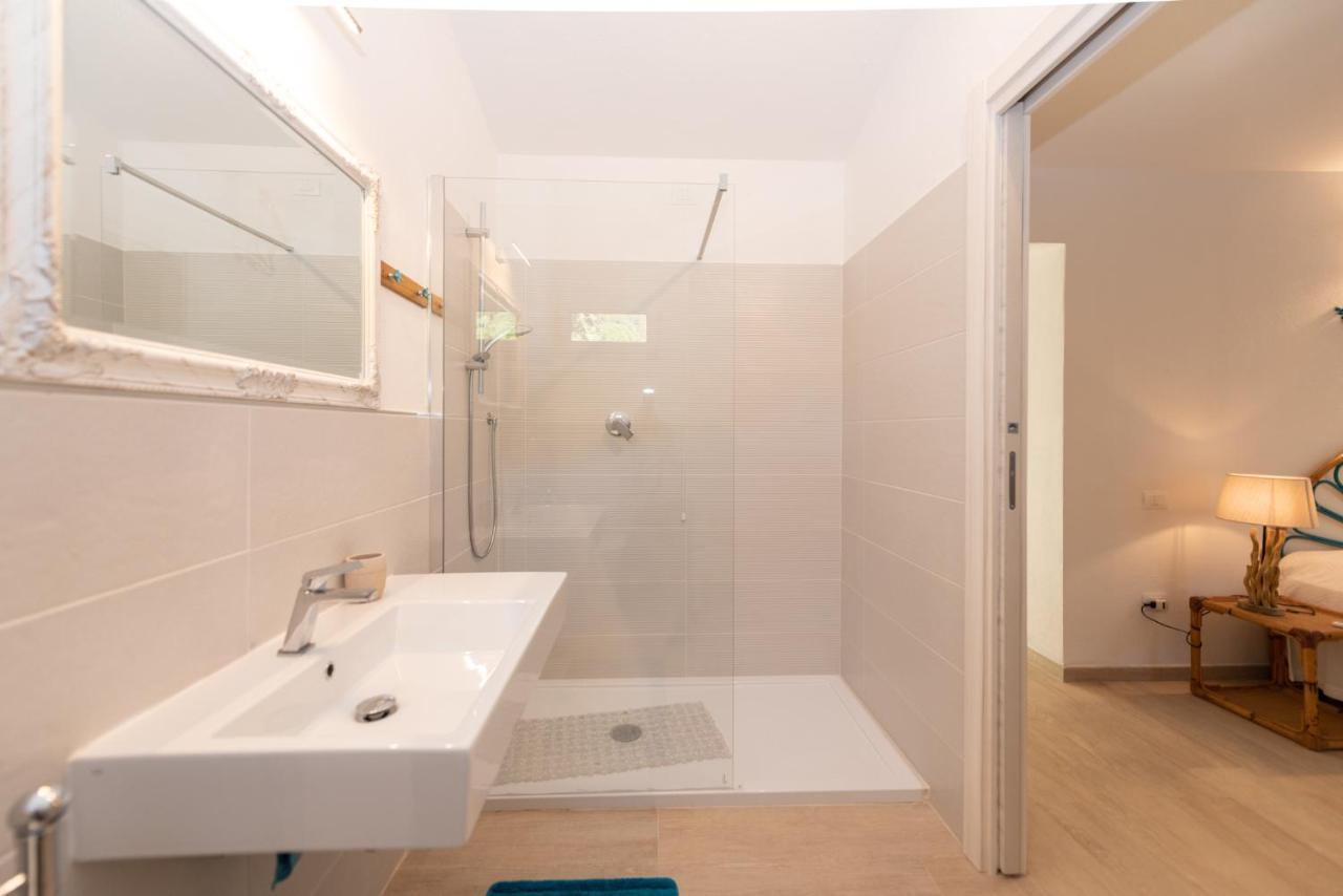 B&B Bithia Chia Exterior foto